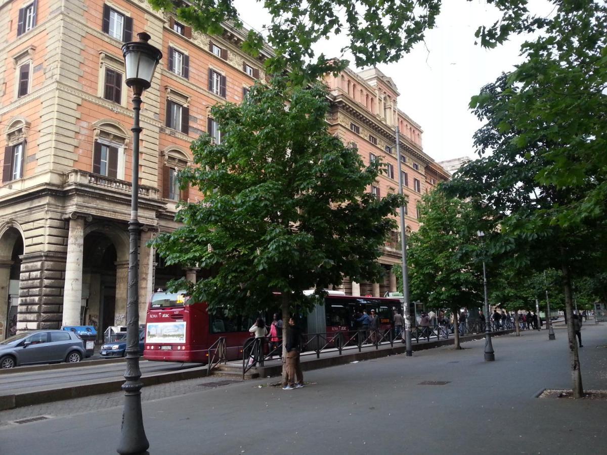 Bed And Breakfast Piazza Vittorio87 Rom Exterior foto